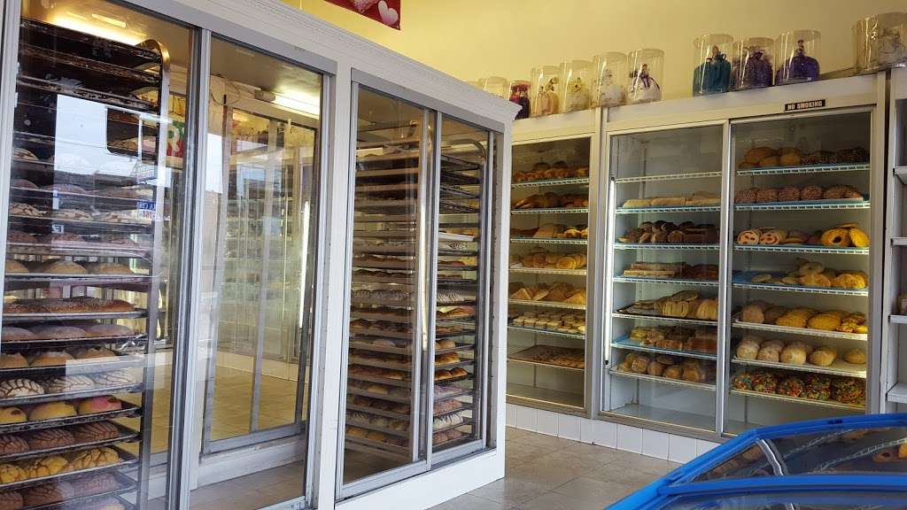 Sonora Bakery | 4484 Whittier Blvd, Los Angeles, CA 90022, USA | Phone: (323) 269-2253