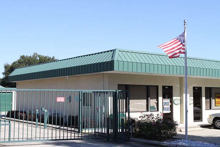 Out O’ Space Storage & Office Park | 1605 E Alfred St, Tavares, FL 32778, USA | Phone: (352) 742-7737