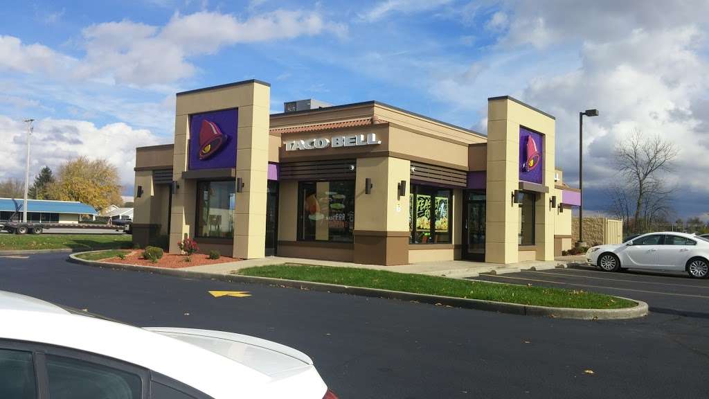 Taco Bell | 8990 Innovation Dr, Daleville, IN 47334, USA | Phone: (765) 378-6487