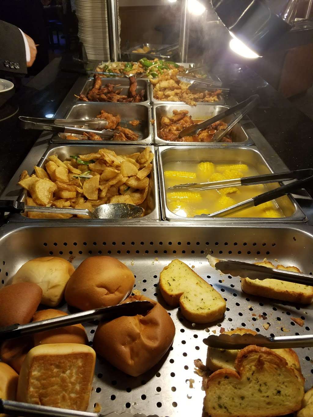 Lucky Buffet | 2931 S Noland Rd, Independence, MO 64055 | Phone: (816) 252-8777