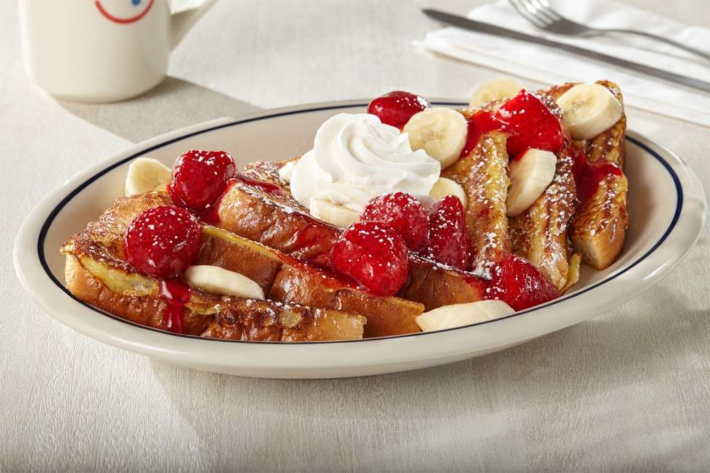 IHOP | 2131 Willow Rd, Glenview, IL 60025, USA | Phone: (847) 657-9570