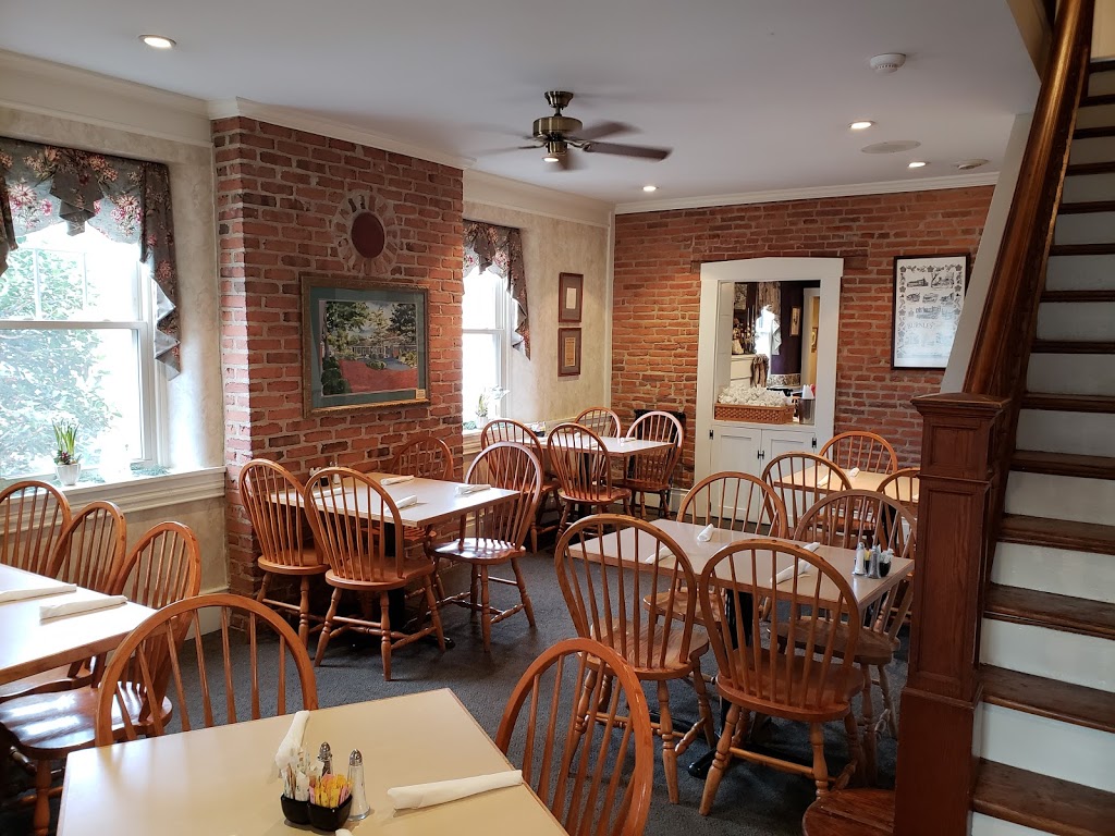 The Kling House Restaurant | 3575 W Newport Rd, Gordonville, PA 17529, USA | Phone: (717) 768-2746