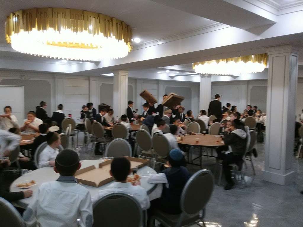 Beis Medrash Nachlas Yaakov | 1600 Central Ct, Lakewood, NJ 08701, USA