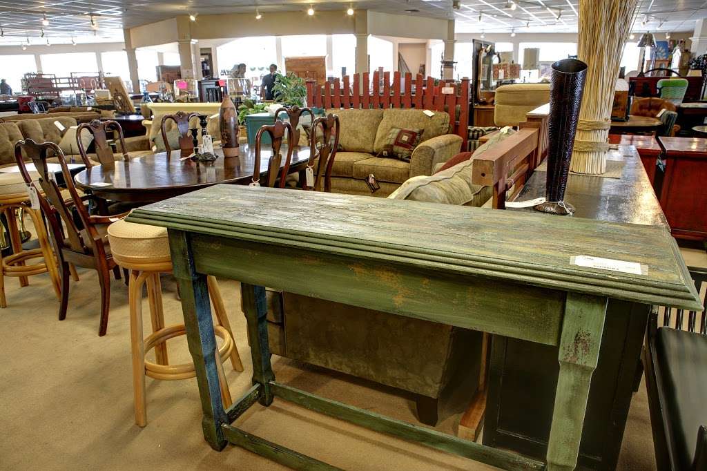 Home Consignment Center - Marin/Corte Madera | 801 Tamalpais Dr, Corte Madera, CA 94925 | Phone: (415) 924-6691