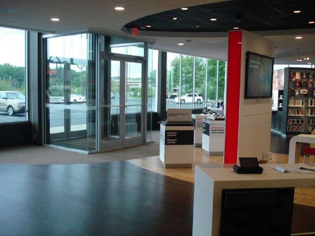 Verizon | 1212 S Washington St, North Attleborough, MA 02760 | Phone: (508) 695-0077