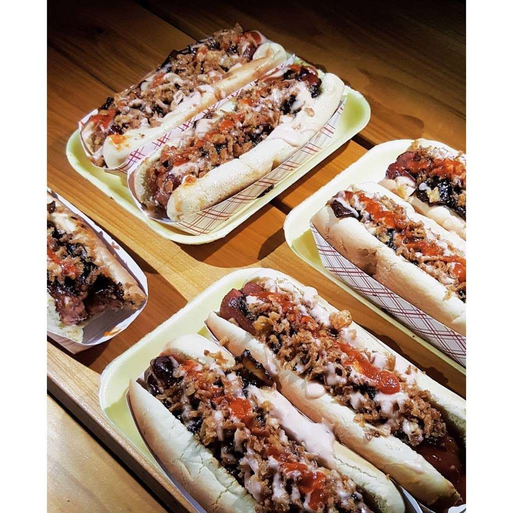 Yoyo’s Hot Dogs | 15910 Old Richmond Rd, Sugar Land, TX 77498, USA | Phone: (863) 521-1757