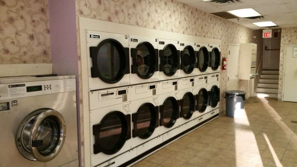 Hamburg Coin Laundry | 552 State St, Hamburg, PA 19526 | Phone: (610) 562-4890