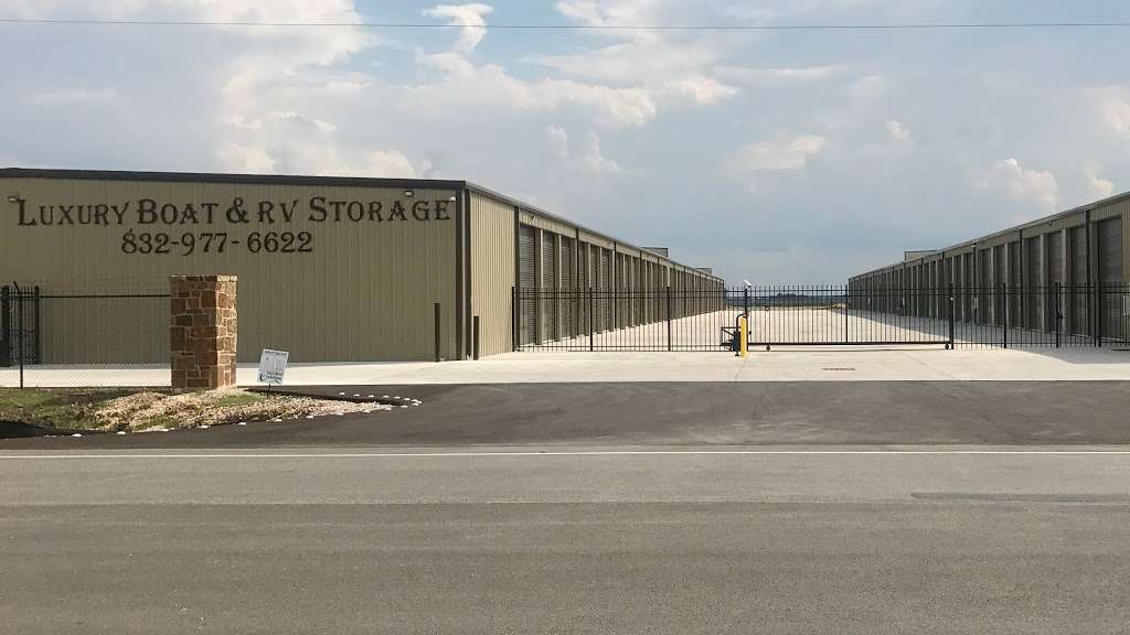 Luxury Boat and RV Storage | 3737 Hwy 90-A West, Rosenberg, TX 77471, USA | Phone: (832) 977-6622