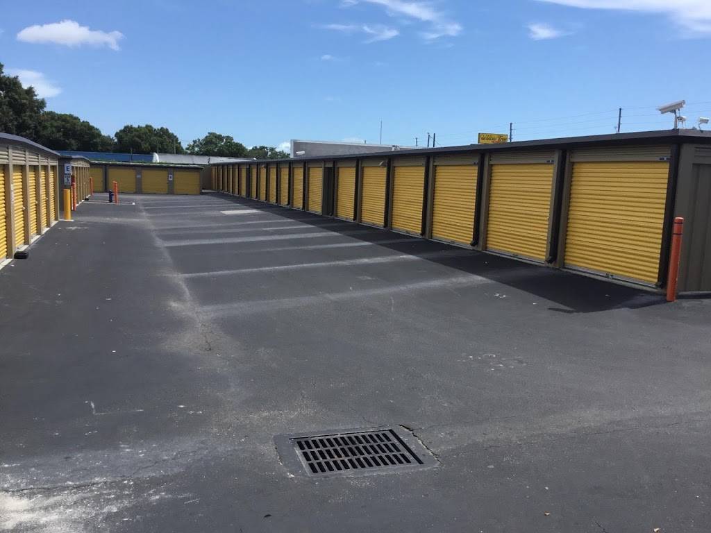 Life Storage | 4495 49th St N, St. Petersburg, FL 33709, USA | Phone: (727) 521-2191