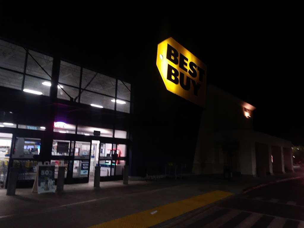 Best Buy | 18811 Bear Valley Rd, Apple Valley, CA 92308, USA | Phone: (760) 961-9539