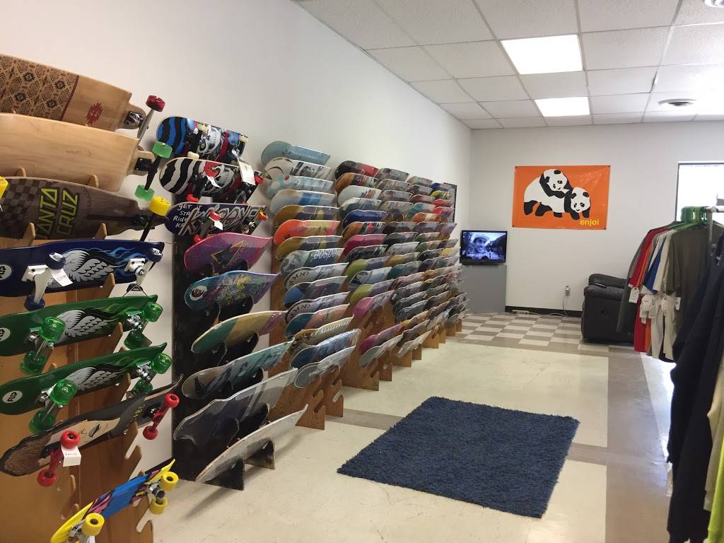 Just Skateboarding | 184 E South Boundary St, Perrysburg, OH 43551, USA | Phone: (419) 534-3433