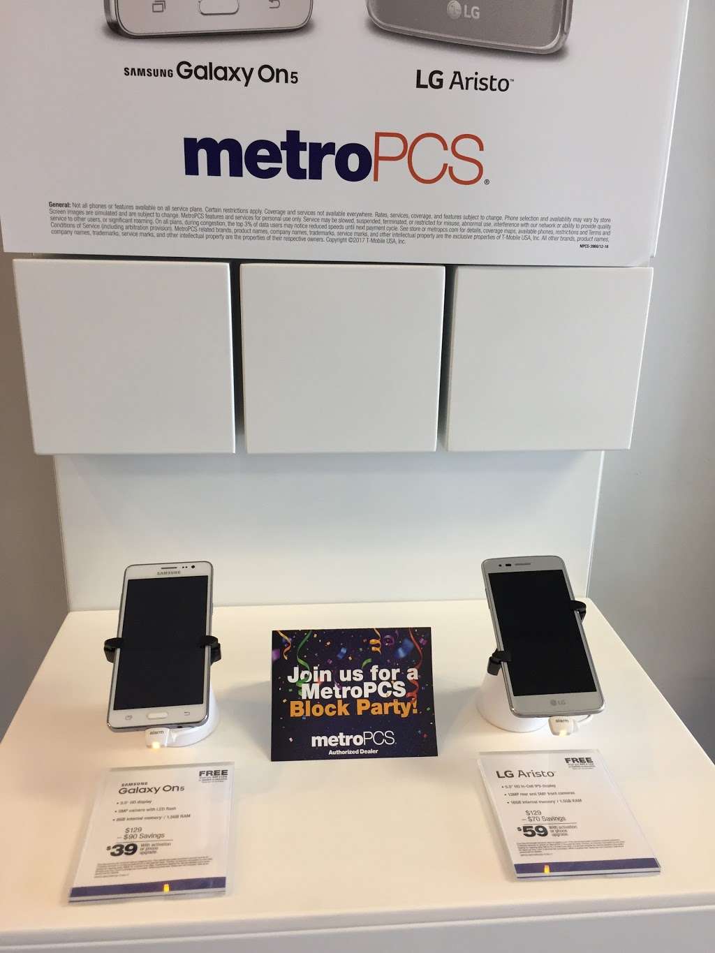 Metro by T-Mobile | 8403 Michigan Rd Ste B, Indianapolis, IN 46268, USA | Phone: (317) 672-2458