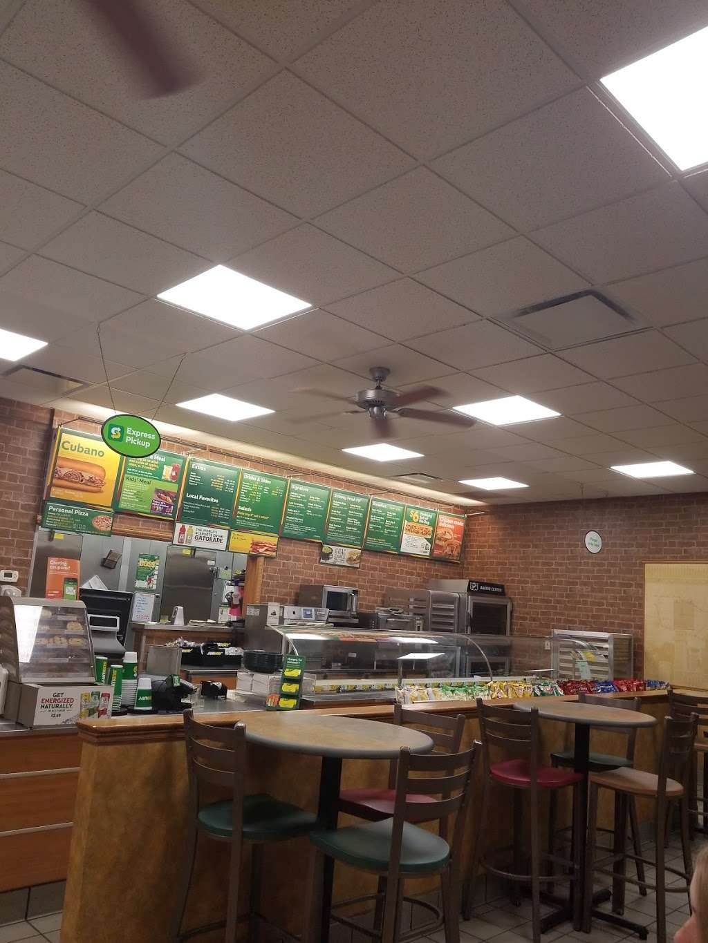 Subway Restaurants | 818 Fox Ln, Waterford, WI 53185, USA | Phone: (262) 514-2324