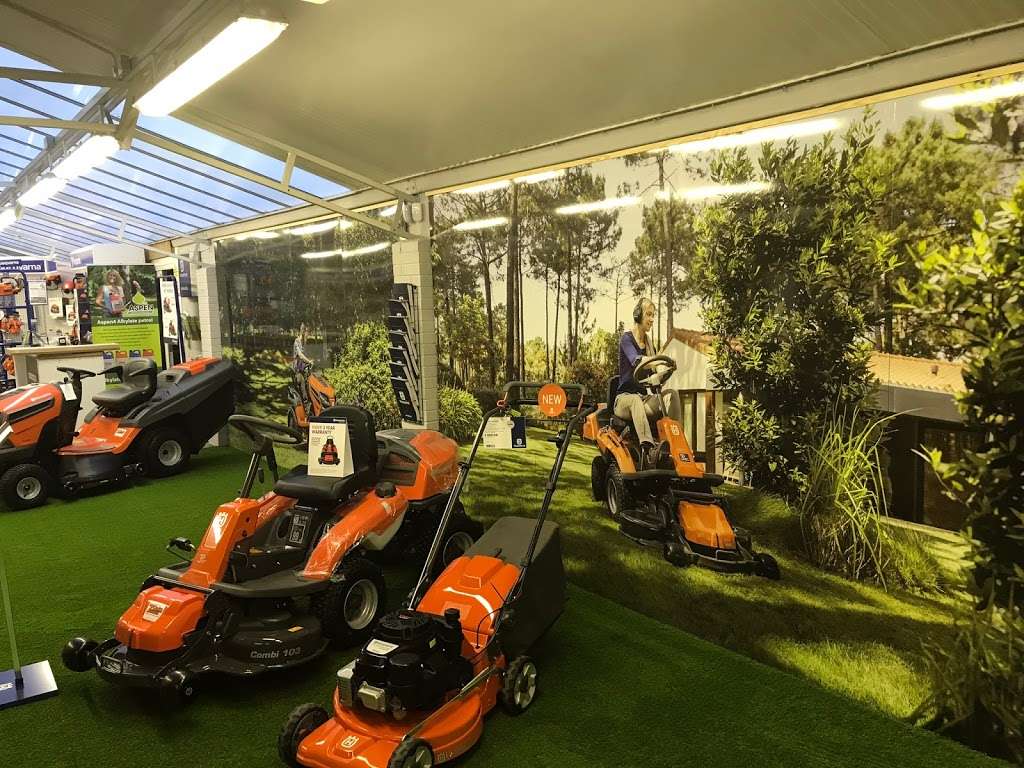 Sevenoaks Mowers Ltd & Robotic Mower Centre | Sevenoaks Garden Centre Unit B, 2 Main Road,Sundridge, Sundridge, Sevenoaks TN14 6ED, UK | Phone: 01732 740271