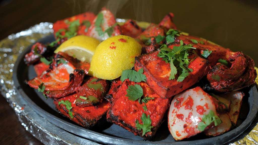 Amans Artisan Indian Cuisine | 3812 Easton-Nazareth Hwy, Easton, PA 18045 | Phone: (484) 298-0400