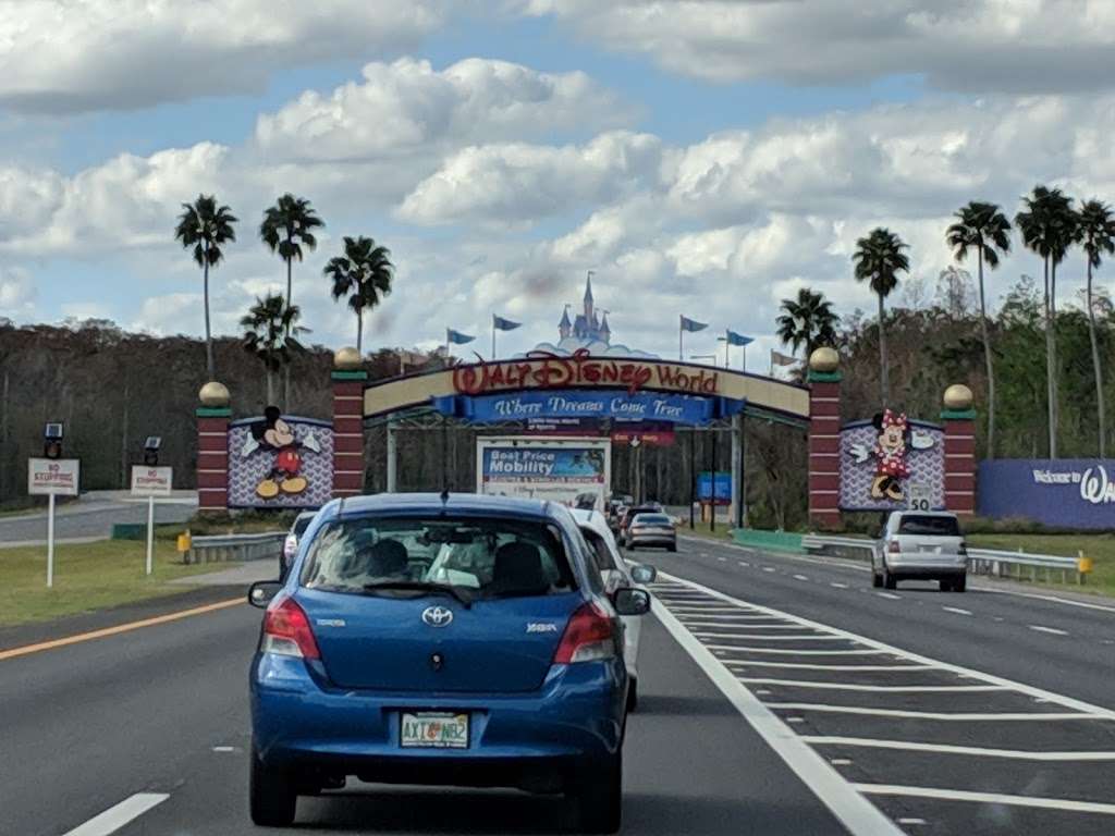 Disneys Old Key West Resort Bus Stop Millers Road | Lake Buena Vista, FL 32830, USA