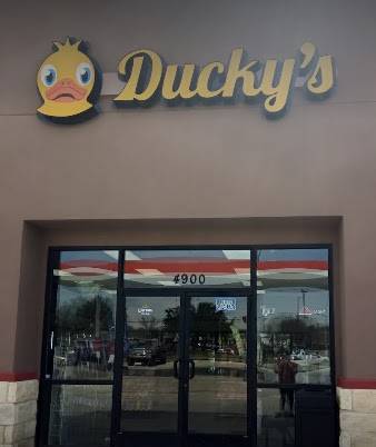 Duckys Mart | 4900 Western Center Blvd, Fort Worth, TX 76137, USA | Phone: (817) 576-2855
