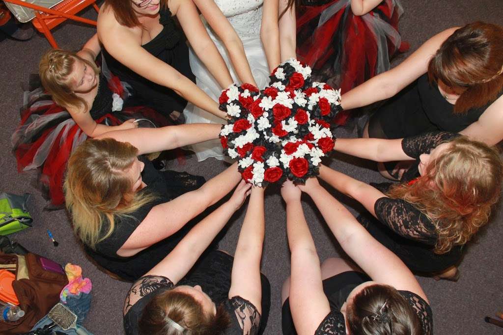 Flowers and More | 609 N Main St, Dayton, TX 77535, USA | Phone: (936) 391-9822