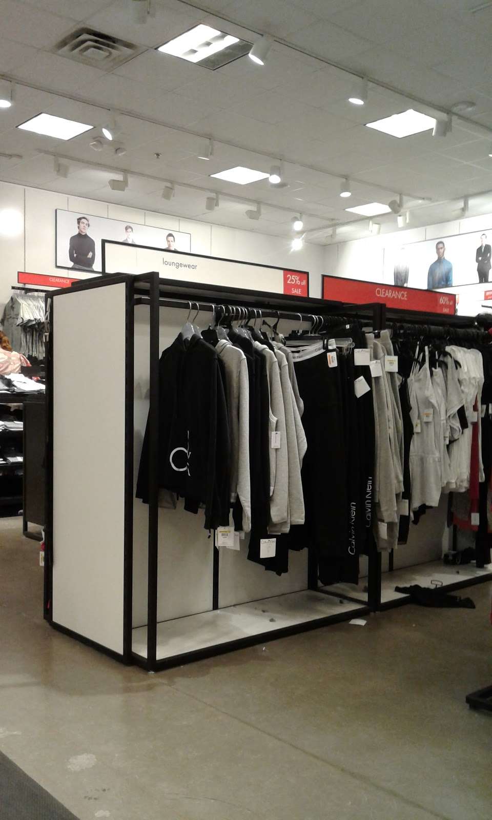 Calvin Klein Outlet | 6800 N 95th Ave Suite #895, Glendale, AZ 85305, USA | Phone: (623) 877-1413