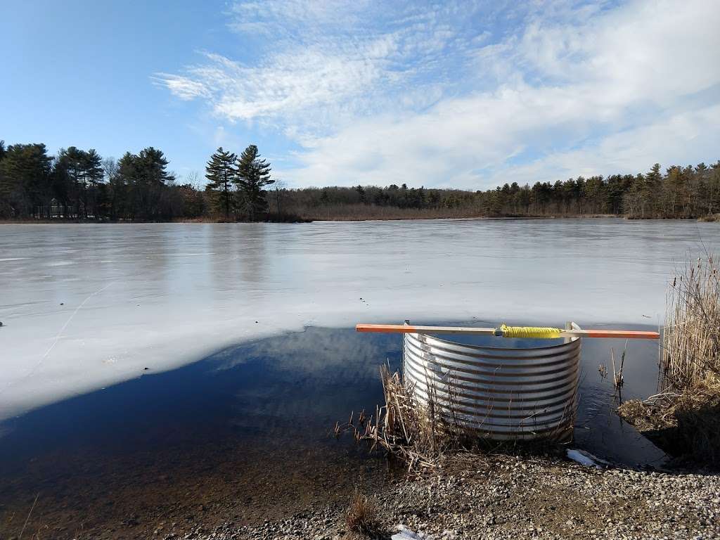 Cranberry Bog Parking | CARL-30-2-0, Carlisle, MA 01741, USA