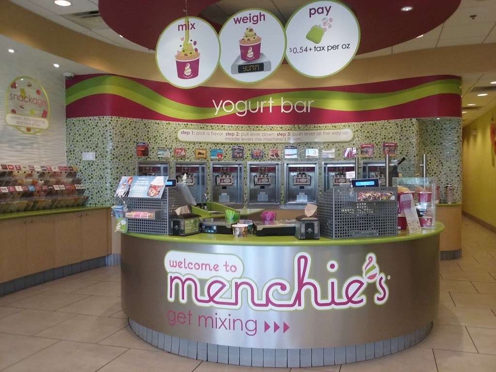 Menchies Frozen Yogurt | 8130 W Irlo Bronson Memorial Hwy, Kissimmee, FL 34747, USA | Phone: (407) 507-4889