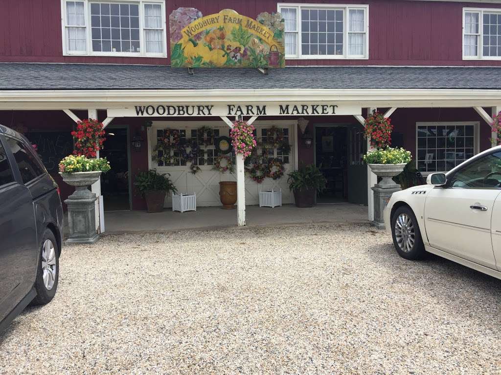 Woodbury Farm Market | 717 Main St S, Woodbury, CT 06798, USA | Phone: (203) 263-2175