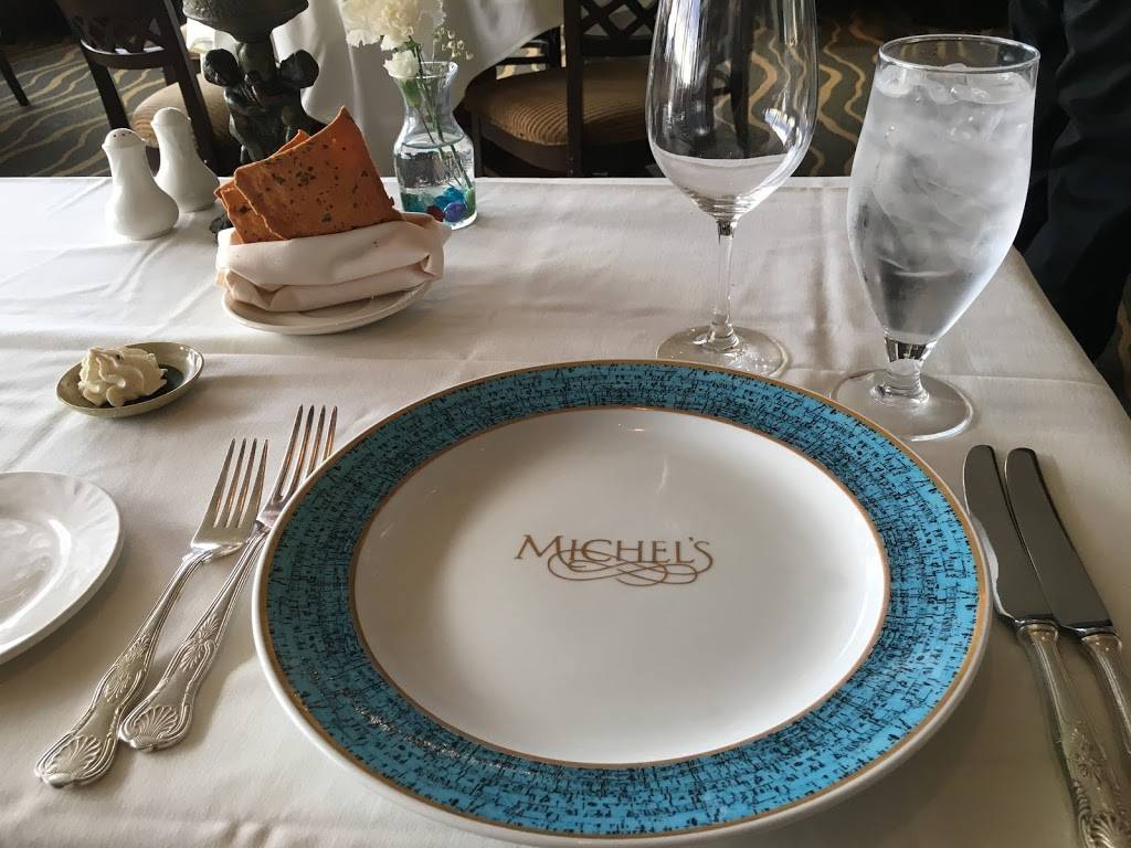 Michels at the Colony Surf | 2895 Kalakaua Ave, Honolulu, HI 96815, USA | Phone: (808) 923-6552