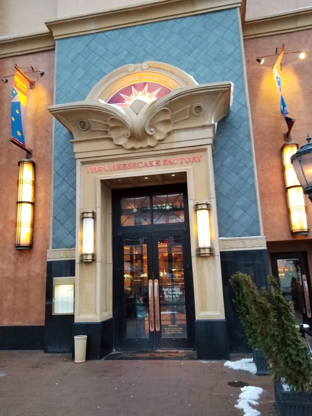 The Cheesecake Factory | 1 Walden Galleria, Cheektowaga, NY 14225, USA | Phone: (716) 685-2600