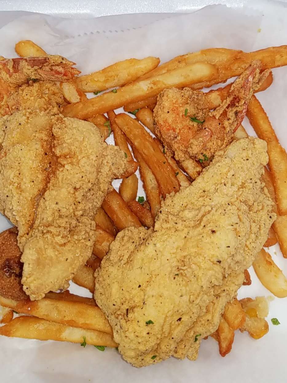 Catfish Station | 1706, 8110 Kirby Dr, Houston, TX 77054, USA | Phone: (713) 664-4445