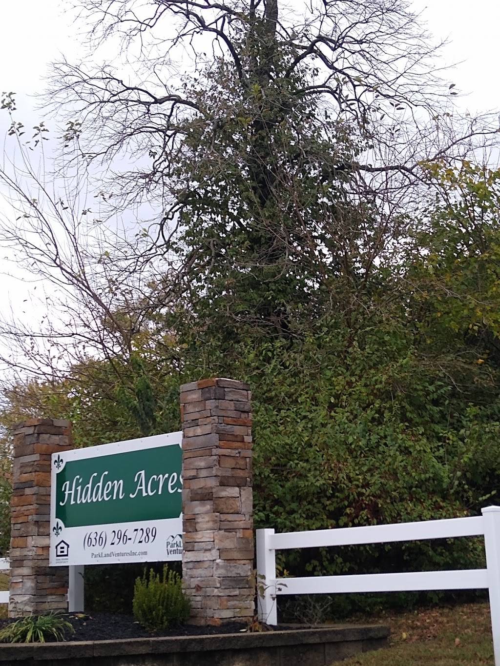 Hidden Acres | 2111 Richardson Rd, Arnold, MO 63010, USA | Phone: (636) 296-7289