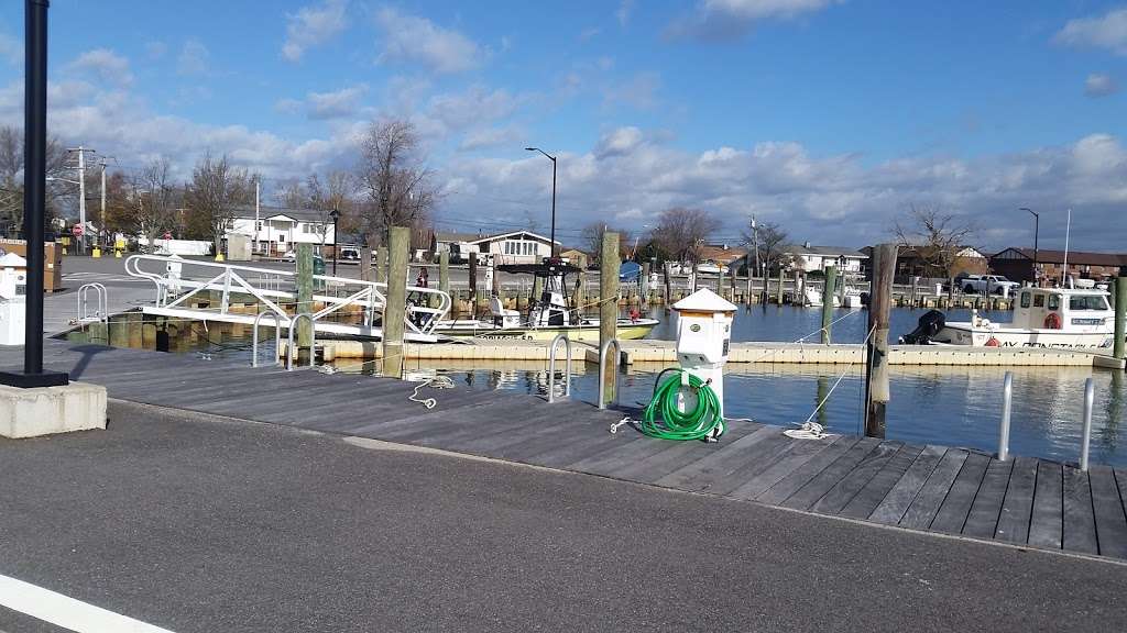 Tanner Park Marina | 123 Baylawn Ave, Copiague, NY 11726 | Phone: (631) 789-4159