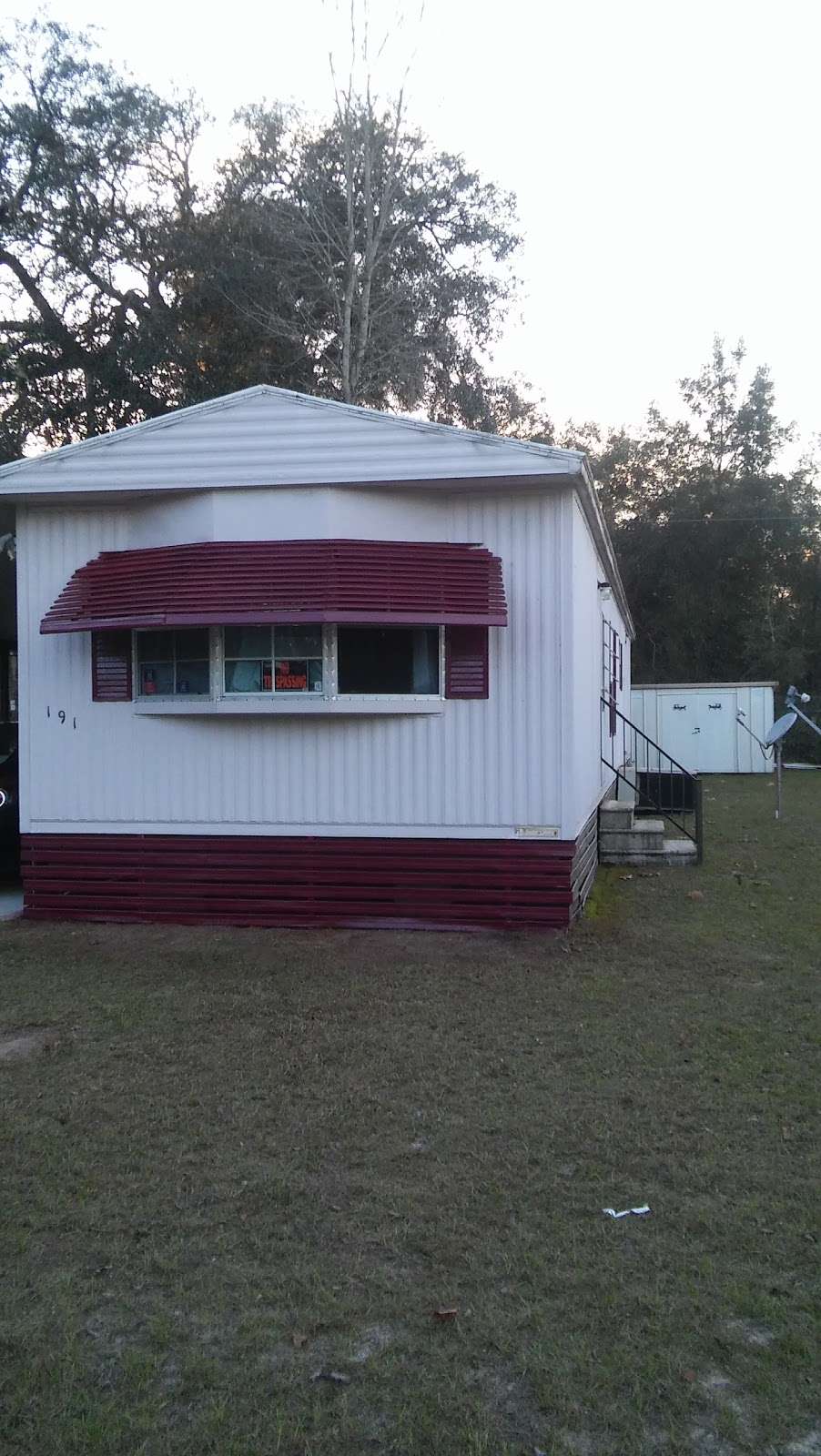 Lindale Mobile Home Park | 5431 NE 35th St #51, Silver Springs, FL 34488, USA | Phone: (352) 236-4706