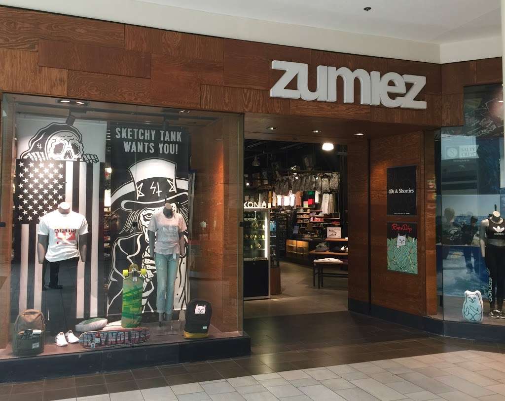 Zumiez | OAKS MALL, 6909 N Loop 1604 E #07b, San Antonio, TX 78247 | Phone: (210) 651-0345