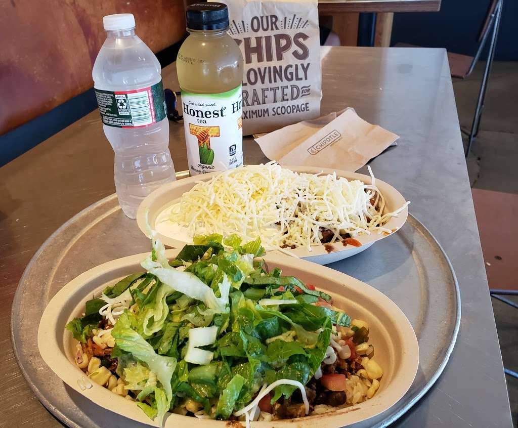 Chipotle Mexican Grill | 1255 Raritan Rd Unit 410, Clark, NJ 07066, USA | Phone: (732) 381-0527