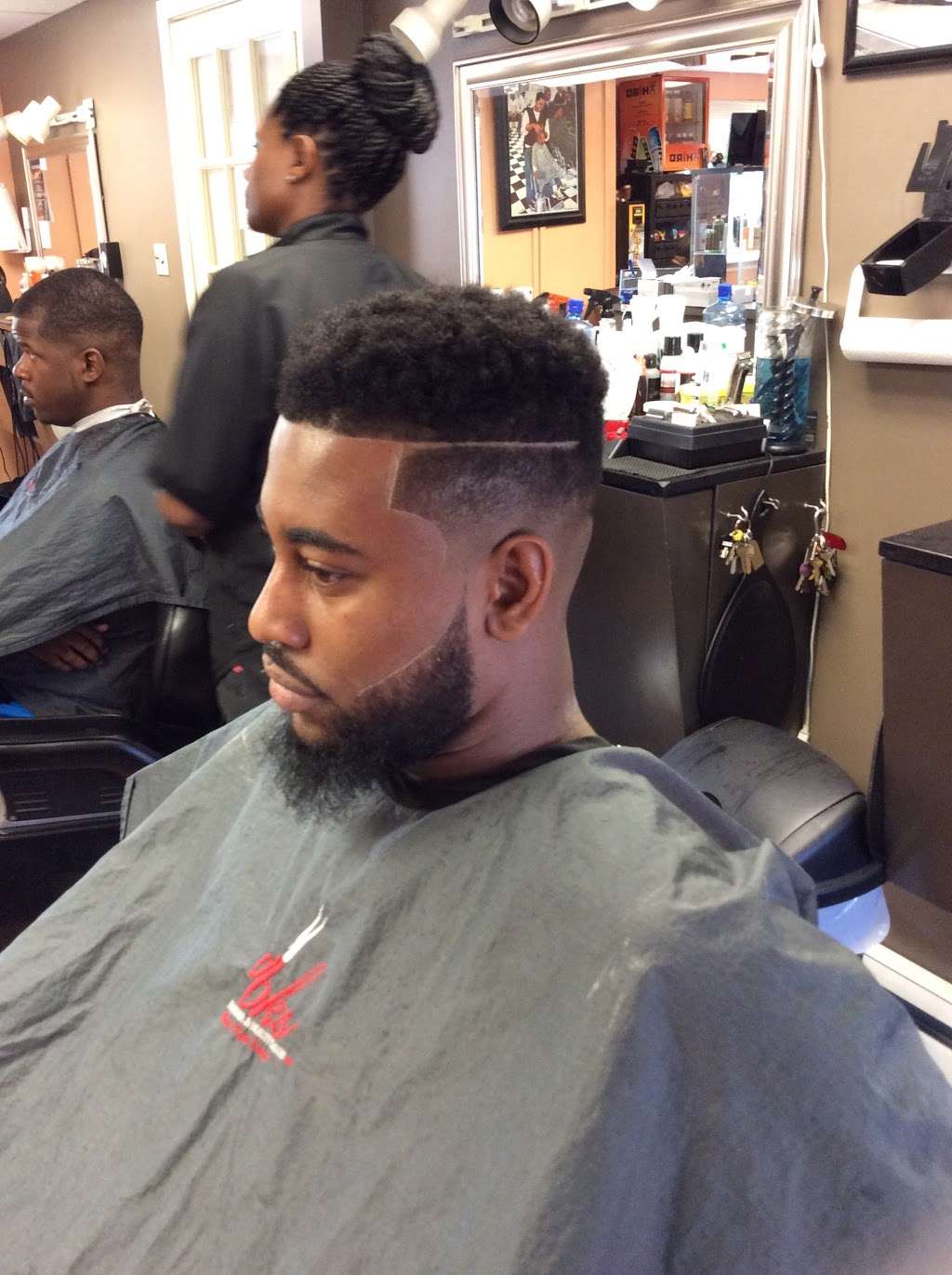 BKS Barber Shop & Beauty Salon | 144 S White Horse Pike, Somerdale, NJ 08083, USA | Phone: (856) 783-8444