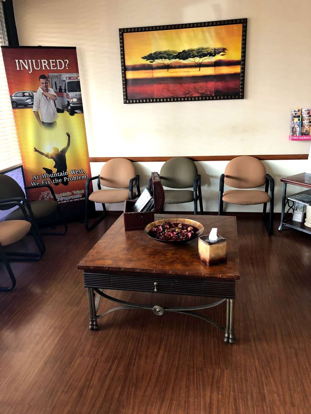 Mountain West Chiropractic | 9034 W Sahara Ave, Las Vegas, NV 89117 | Phone: (702) 256-8686