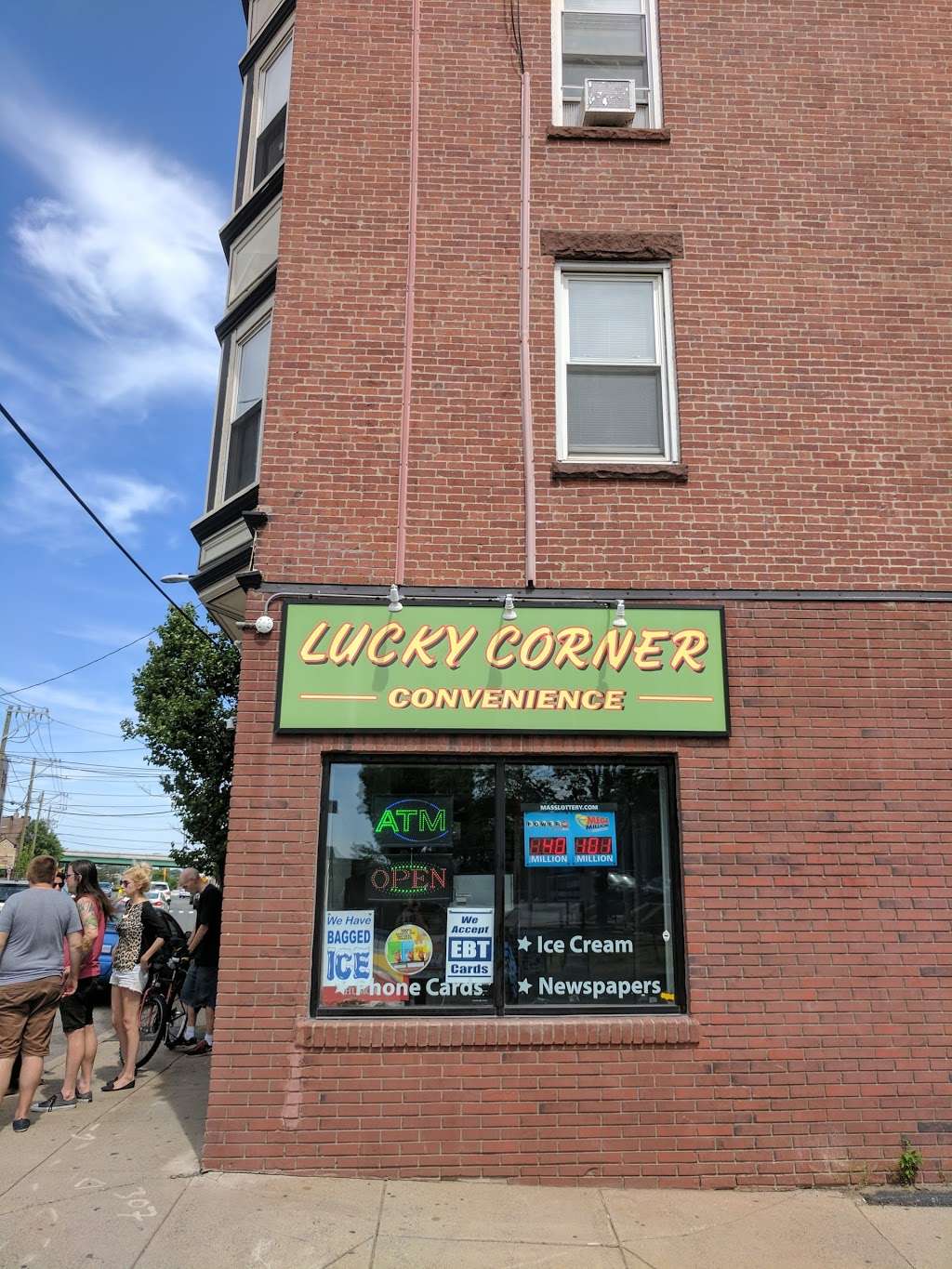 Lucky Corner Convenience Store | 210 Washington St, Somerville, MA 02143 | Phone: (617) 623-0002
