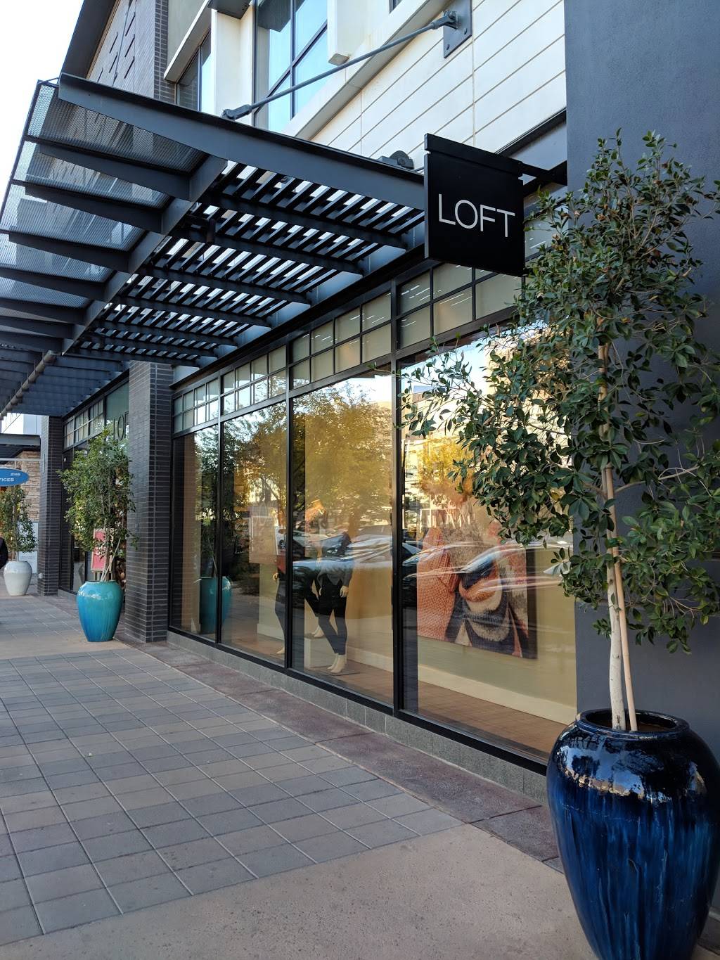 LOFT | 2174 E Williams Field Rd, Gilbert, AZ 85295 | Phone: (480) 855-1512