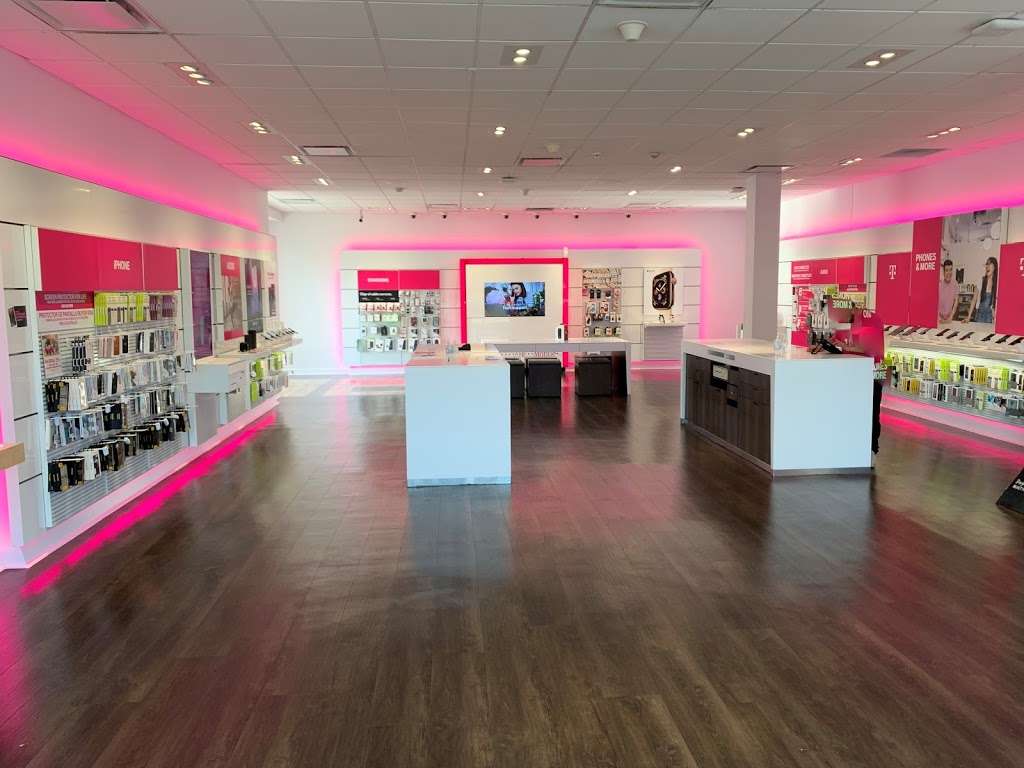 T-Mobile | 1218 Pasadena Blvd, Pasadena, TX 77506, USA | Phone: (713) 473-0028