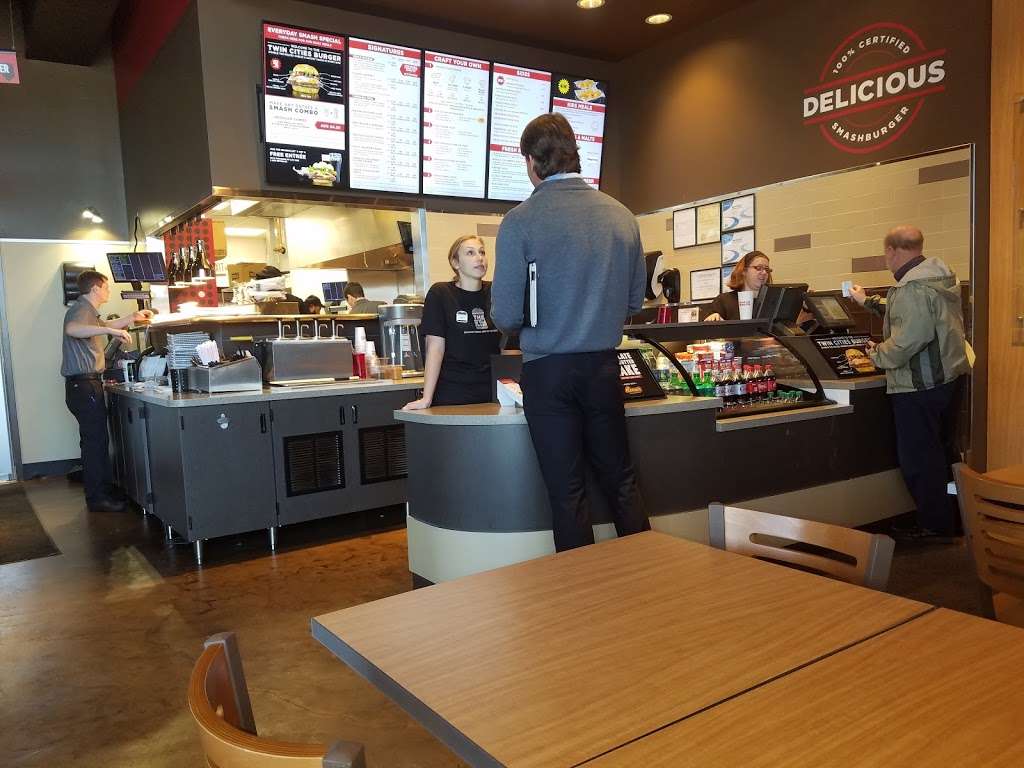 Smashburger Fort Mill | 1329 Broadcloth Street, Fort Mill, SC 29715 | Phone: (803) 792-0525