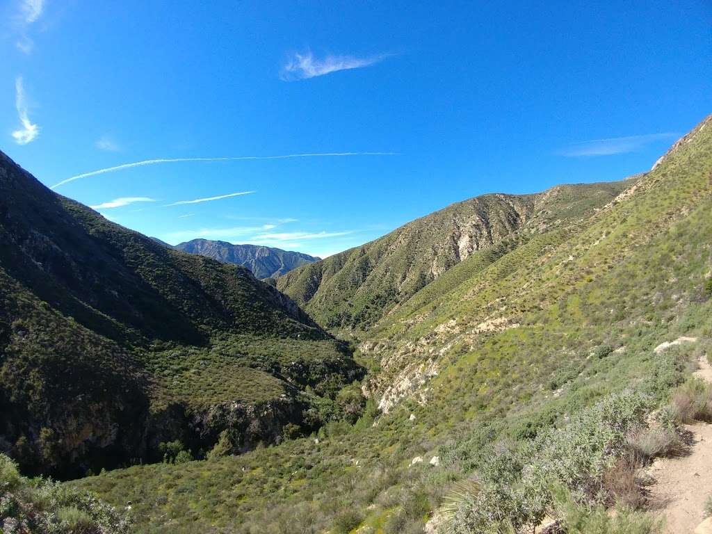 Trail Canyon Trailhead | Sunland-Tujunga, CA 91040, USA