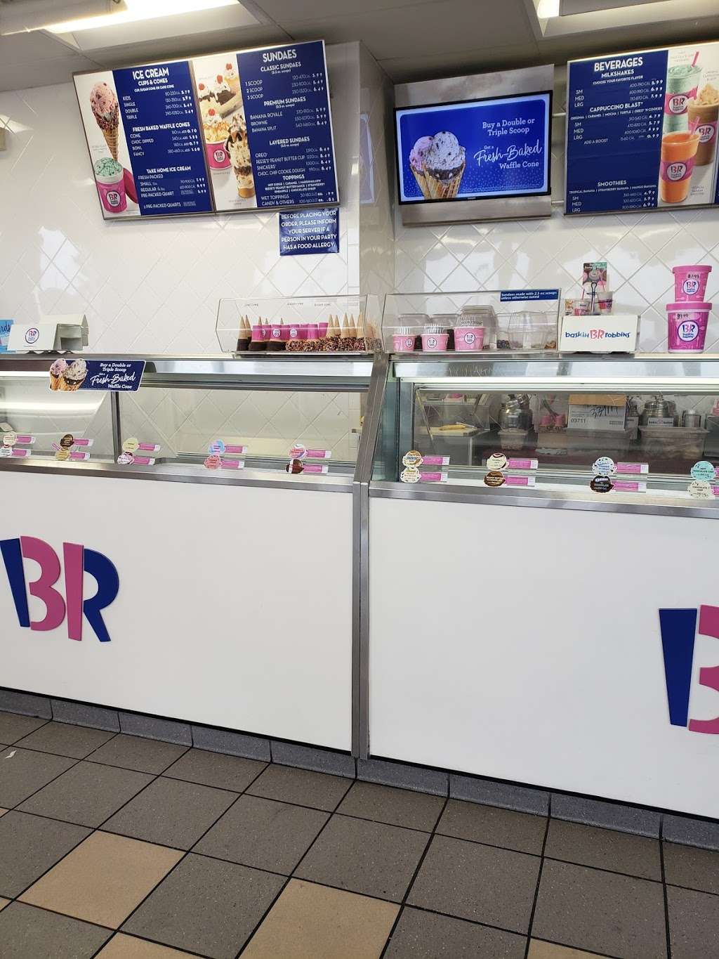 Baskin-Robbins | 20165 Saticoy St, Winnetka, CA 91306 | Phone: (818) 341-5050