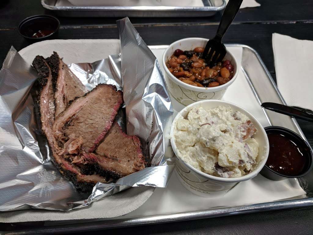 Chubs Blue Pig BBQ | 494 Pleasant St, Attleboro, MA 02703, USA | Phone: (774) 203-3515