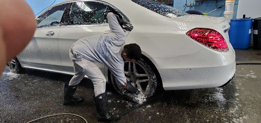 Car Wash(Hand) Edgewater NJ | A-1 Car Wash | 360 Old River Rd, Edgewater, NJ 07020, USA | Phone: (201) 917-5493