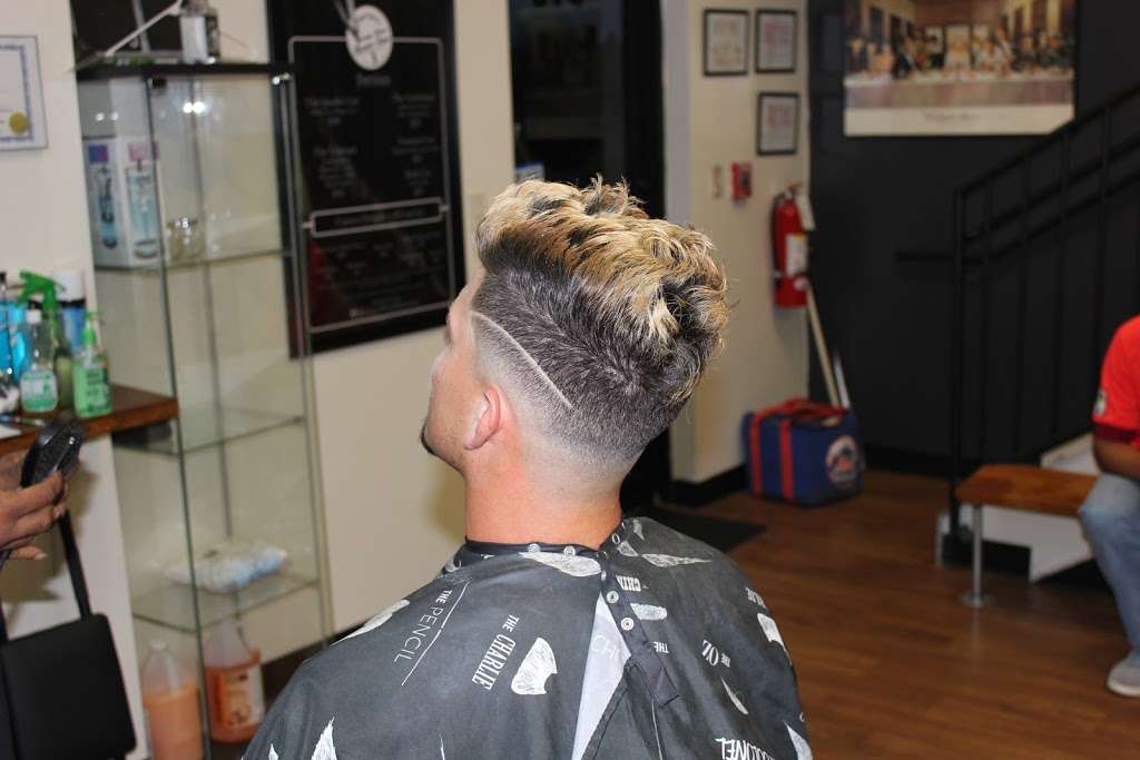 Vintage Blades Barbershop | 916 E Osceola Pkwy, Kissimmee, FL 34744, USA | Phone: (407) 910-4633