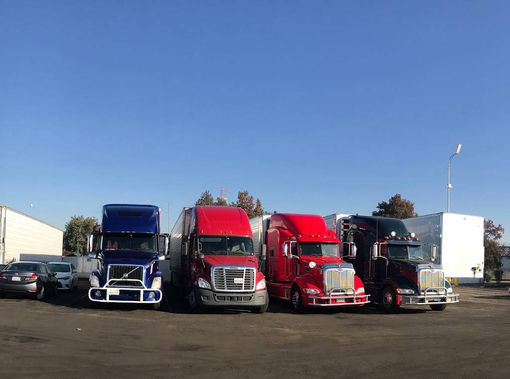 Modern Truck Parking | 5249 N Cornelia Ave, Fresno, CA 93722, USA | Phone: (559) 277-8200