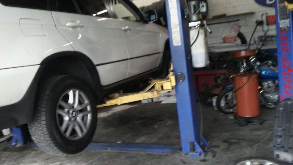 T Mans Auto Repair & Body Shp | 7527 S Figueroa St, Los Angeles, CA 90003, USA | Phone: (323) 753-5316