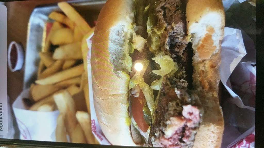 Fatburger | 1698 S Pacific Coast Hwy, Redondo Beach, CA 90277 | Phone: (310) 316-9205