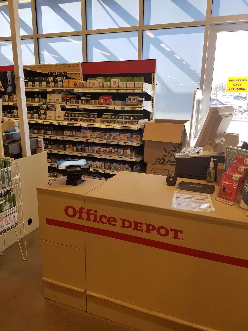 Office Depot | 5301 Belt Line Road STE 108 CORNER OF BELTLINE RD &, Montfort Dr, Dallas, TX 75254, USA | Phone: (972) 980-9775