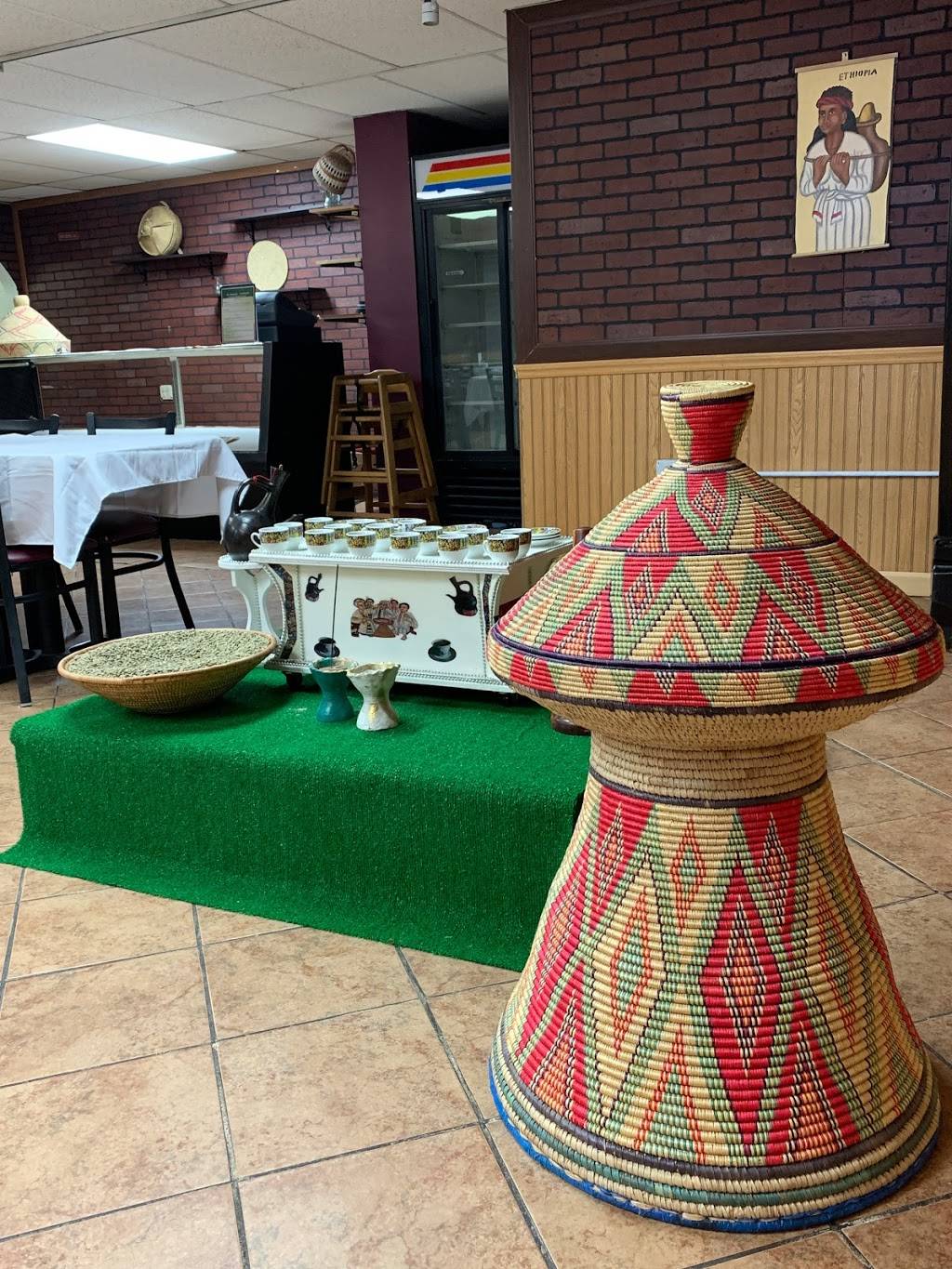 Tiru Ethiopian Restaurant | 2630 Orchard St #3, Lincoln, NE 68503, USA | Phone: (765) 337-0044